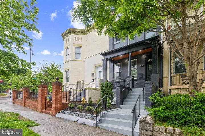 1129 8th Street Northeast - 1
